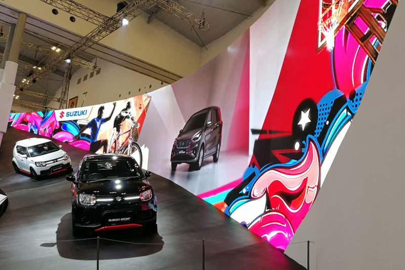 creative_display_01