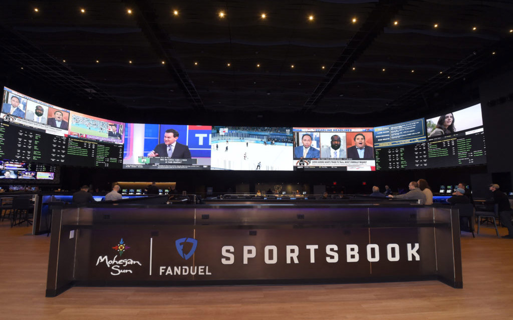 Mohegan-Sun-FanDuel-Sportsbook-1-2-1024x651